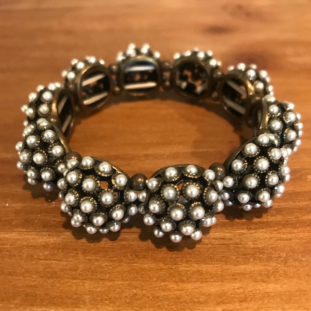 Plunder pearl and brass bracelet